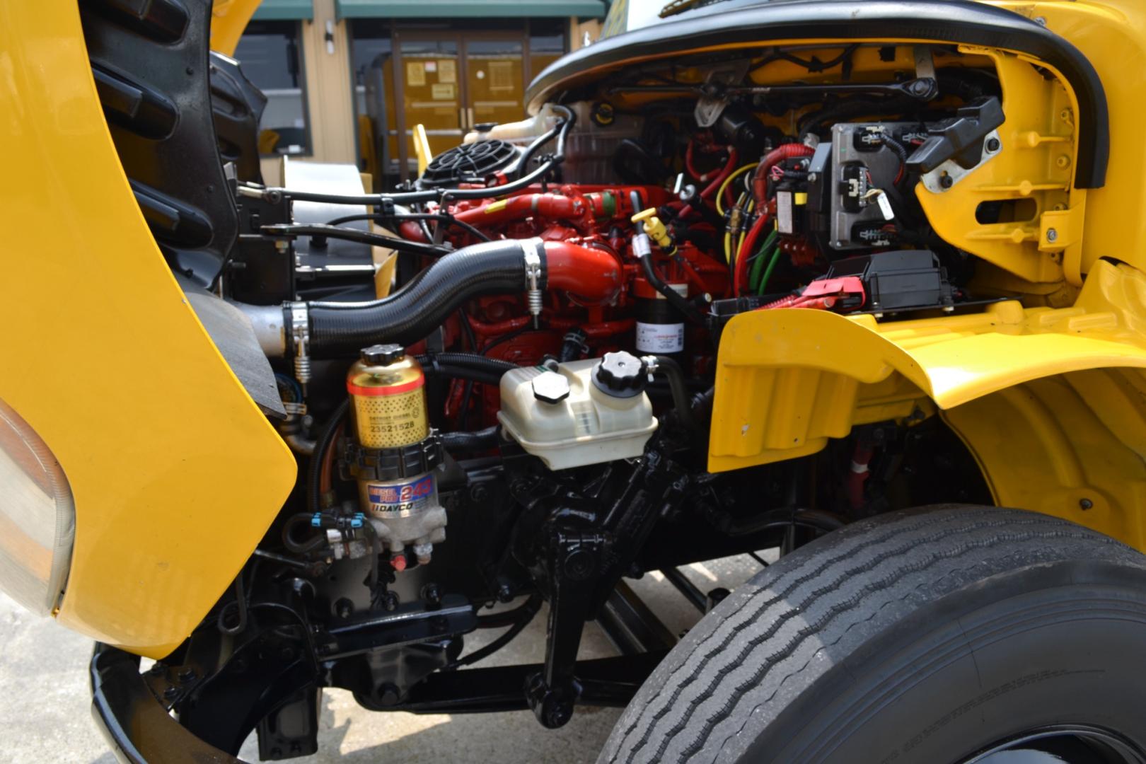 2017 YELLOW /BLACK FREIGHTLINER M2-106 with an CUMMINS ISB 6.7L 220HP engine, ALLISON 2200RDS AUTOMATIC transmission, located at 9172 North Fwy, Houston, TX, 77037, (713) 910-6868, 29.887470, -95.411903 - Photo#11